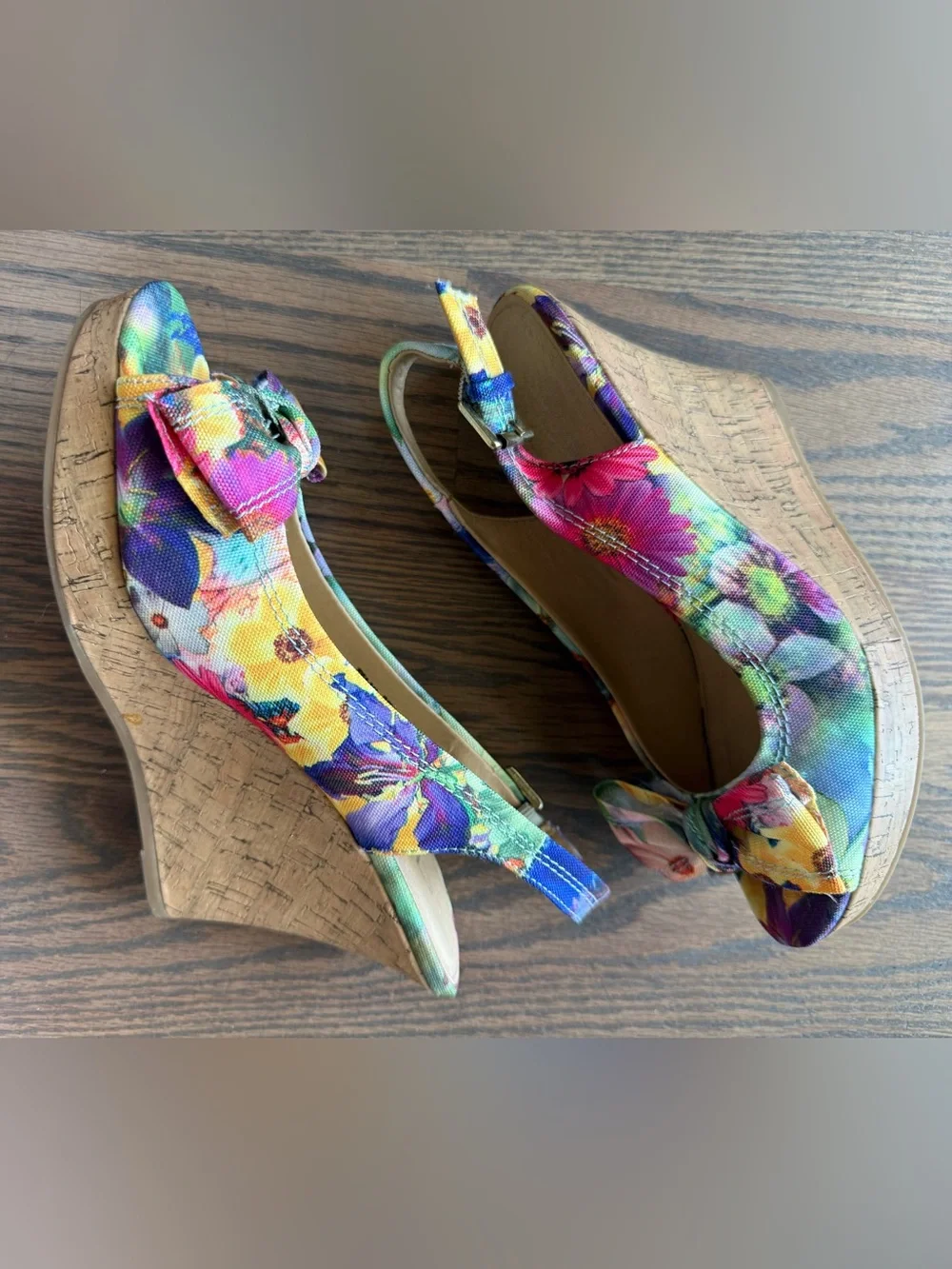 Floral Knot Slingback Wedge Heels